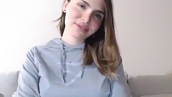 Stunning Transgender Woman With Plump Lips - Ifap2 Aryll