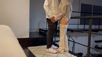 Intense Homemade Foot Fetish Sex With My Neighbor'S Wife After A Rushed Encounter